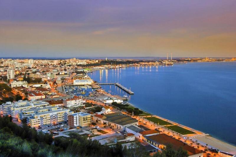 Apartamento Situado Na Zona Costeira Da Cidade 塞图巴尔 外观 照片